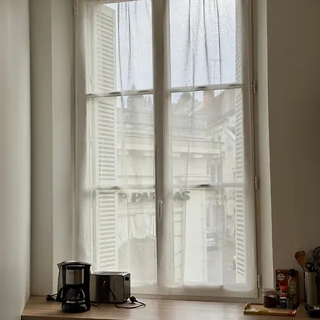 Centre Terrasse Et Vue Chateau *