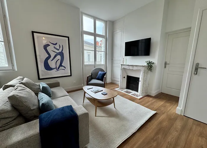 Centre Terrasse Et Vue Chateau Апартаменты